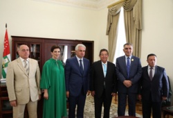 ПРЕЗИДЕНТ И ПРЕМЬЕР-МИНИСТР РА ПРИНЯЛИ ДЕЛЕГАЦИЮ