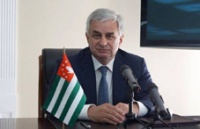 ПРЕЗИДЕНТ РА Р. ХАДЖИМБА ВЫСТУПИЛ НА ТОРЖЕСТВЕННОМ МЕРОПРИЯТИИ, ПОСВЯЩЕННОМ ЮБИЛЕЮ МО РА