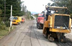ЗАВЕРШАЕТСЯ АСФАЛЬТИРОВАНИЕ ДОРОГИ  ОТ ЦЕНТРАЛЬНОЙ МАГИСТРАЛИ ДО ГОРОДА ОЧАМЧЫРЫ