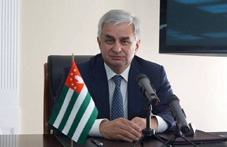 ПРЕЗИДЕНТ РА Р. ХАДЖИМБА ВЫСТУПИЛ НА ТОРЖЕСТВЕННОМ МЕРОПРИЯТИИ, ПОСВЯЩЕННОМ ЮБИЛЕЮ МО РА