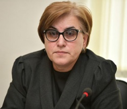 НАТАЛИ СМЫР: «ДЕПУТАТ ДОЛЖЕН ПОМОГАТЬ В ЦЕЛОМ, А НЕ ТОЛЬКО СВОИМ ИЗБИРАТЕЛЯМ»