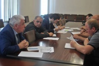 ОБСУЖДАЛИСЬ ВОПРОСЫ КУРОРТНОГО СЕЗОНА