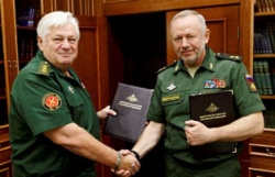 В ОБОРОННЫХ ВЕДОМСТВАХ  АБХАЗИИ И РОССИИ