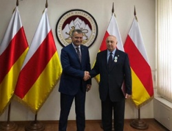 ДОСТОЙНАЯ НАГРАДА