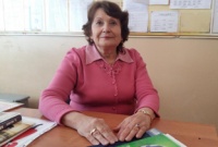 ОНА ВСЕГДА БЫЛА В РОЛИ УЧИТЕЛЯ