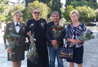 ИХ ДУШИ НЕ ХОТЕЛИ ПОКИДАТЬ ГОРОД