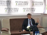 Мечты и планы министра здравоохранения нередко наталкиваются на отрезвляющую реальность