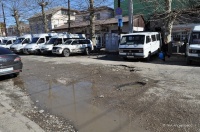 Ямы вокруг рынка ликвидируют