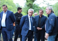  Президент Абхазии Р. Хаджимба провел инспекционную  поездку в Очамчырский район, осмотрев ход ремонтно- строительных работ водопровода в селе Члоу