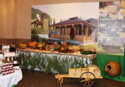 ЧТО МОЖЕТ БЫТЬ ПОЛЕЗНЕЕ  НАТУРАЛЬНОЙ ДЕРЕВЕНСКОЙ ЕДЫ? 